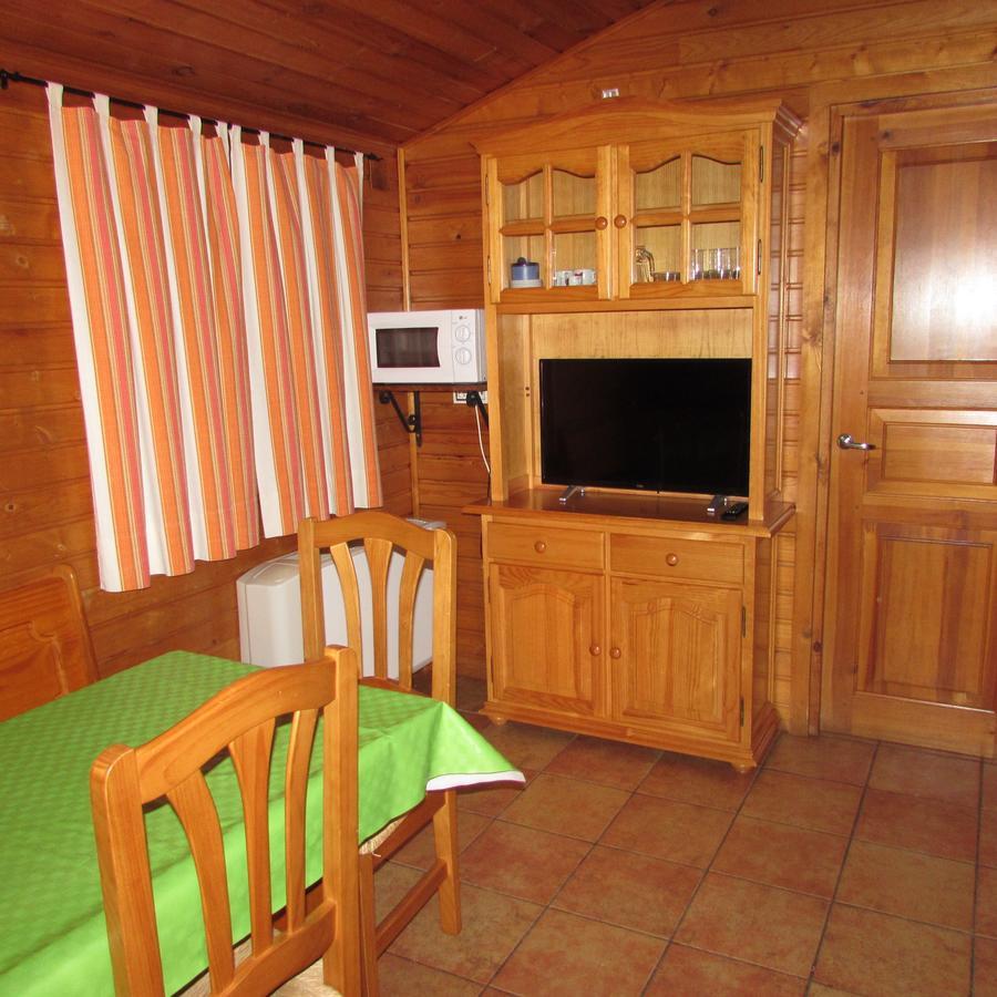 Camping-Bungalows Ciudad De Albarracín エクステリア 写真