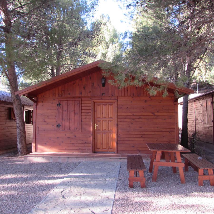 Camping-Bungalows Ciudad De Albarracín エクステリア 写真